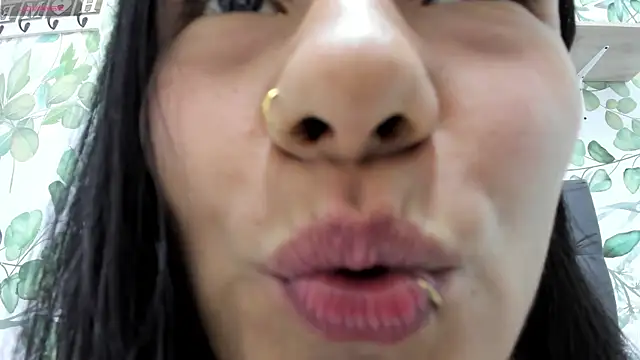 Snapshot of atilanadiaz7 chatting on 10.06.25 atilanadiaz7 online show from 10.06.25