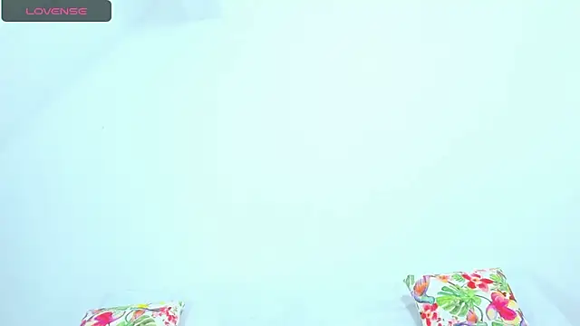 emily-fox online show from 12.04.24