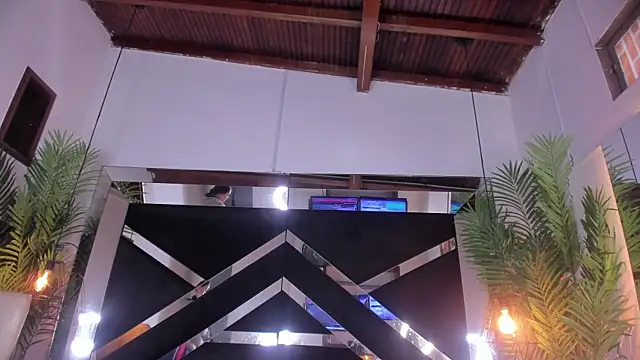 emily-fox online show from 09.15.25