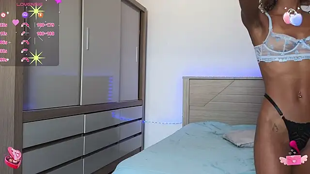 Snapshot of ElisaBoyer chatting on 03.13.25 ElisaBoyer online show from 03.13.25