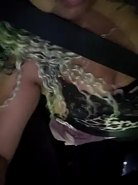 Snapshot of Carlabrasileira chatting on 10.03.25 Carlabrasileira online show from 10.03.25