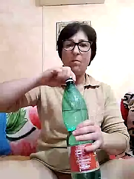 Snapshot of passione503 chatting on 01.17.25 passione503 online show from 01.17.25