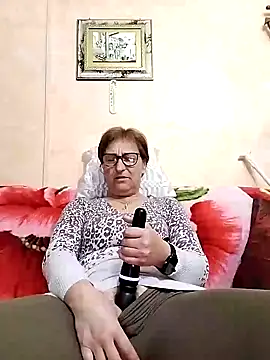 Snapshot of passione503 chatting on 01.31.25 passione503 online show from 01.31.25