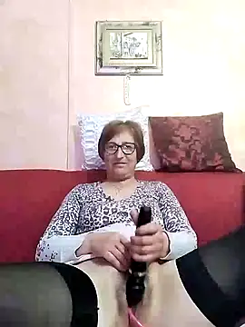 Snapshot of passione503 chatting on 02.04.25 passione503 online show from 02.04.25