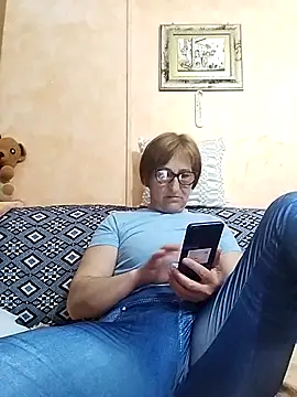 Snapshot of passione503 chatting on 02.17.25 passione503 online show from 02.17.25