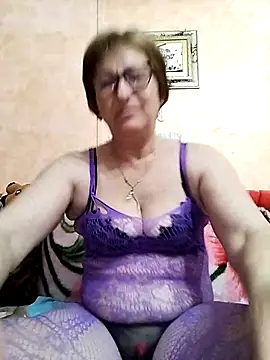 Snapshot of passione503 chatting on 03.10.25 passione503 online show from 03.10.25