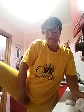 Snapshot of passione503 chatting on 10.08.25 passione503 online show from 10.08.25