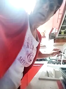 Snapshot of passione503 chatting on 10.12.25 passione503 online show from 10.12.25