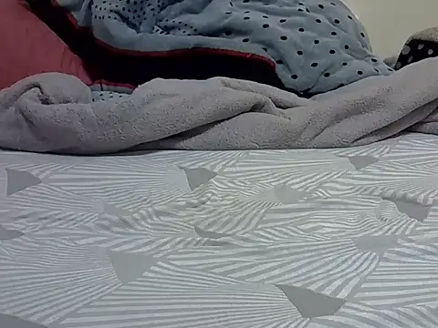 Snapshot of Sonnia_ chatting on 09.21.25 Sonnia online show from 09.21.25