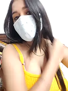 Snapshot of Gloie4u chatting on 12.17.24 Gloie4u online show from 12.17.24