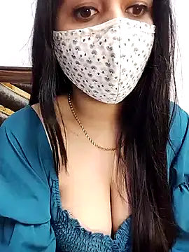 Snapshot of Gloie4u chatting on 02.07.25 Gloie4u online show from 02.07.25