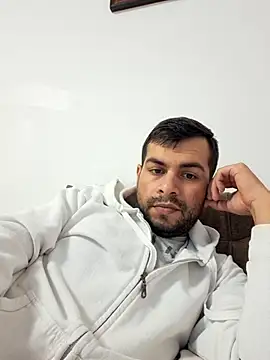 Snapshot of hornny1995 chatting on 10.02.25 hornny1995 online show from 10.02.25