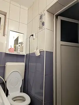 Snapshot of hornny1995 chatting on 12.01.25 hornny1995 online show from 12.01.25