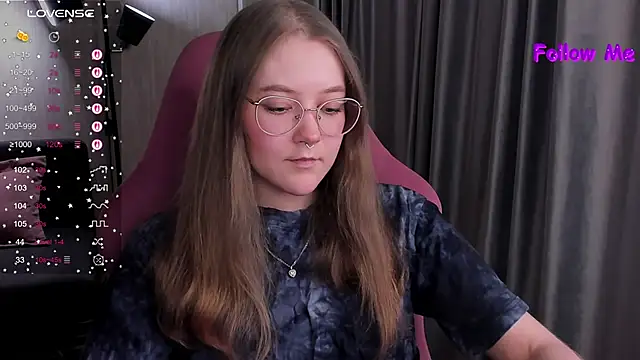 Snapshot of bunny_bubble chatting on 02.16.26 bunny bubble online show from 02.16.26