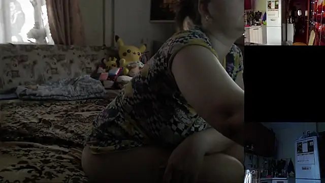 Sakura Green online show from 10.24.25