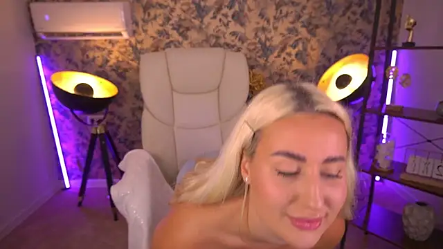 LiaBrazzerr online show from 07.22.26