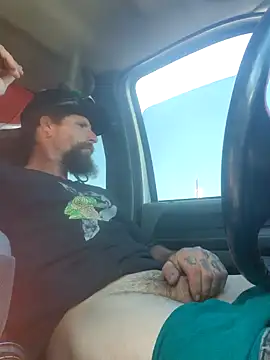 Snapshot of Crackkers chatting on 12.09.24 Crackkers online show from 12.09.24