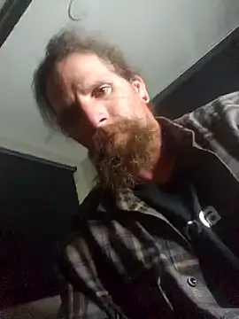 Snapshot of Crackkers chatting on 12.12.24 Crackkers online show from 12.12.24