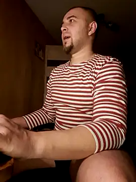 Foxyshaved online show from 12.13.24