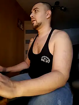 Foxyshaved online show from 01.10.25