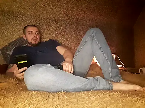 Foxyshaved online show from 03.10.25