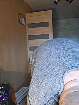 Foxyshaved online show from 10.12.25