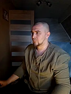 Foxyshaved online show from 04.04.26