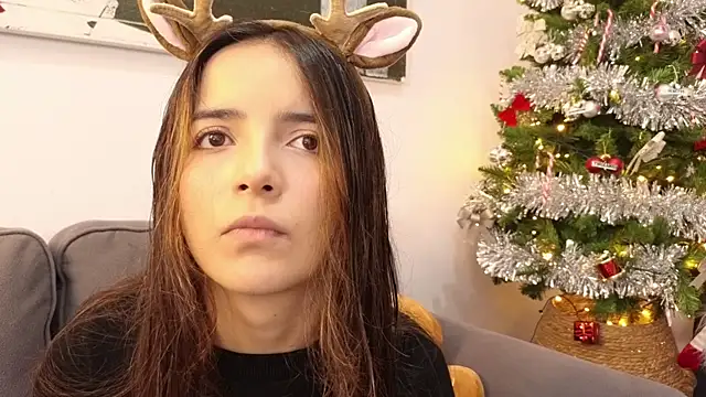 Raychell Black online show from 12.22.24