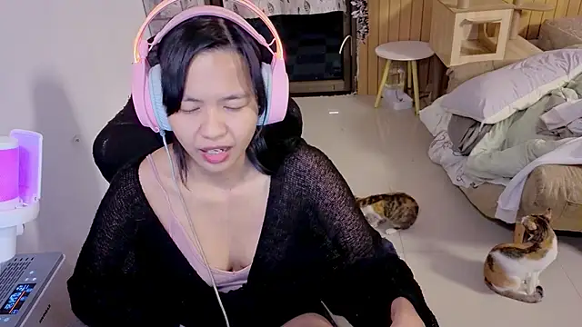 Kana G online show from 11.19.25