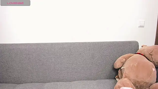  ellen meow  online show from 12.11.24