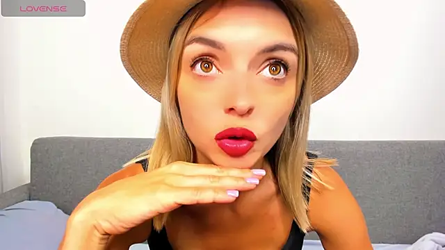  ellen meow  online show from 09.17.25