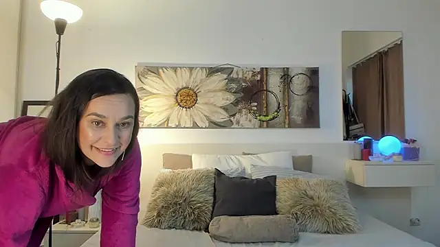 JoyCasidy online show from 10.03.25