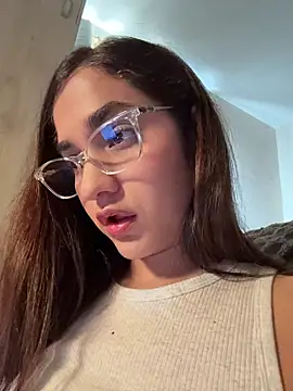 CuteeRose online show from 02.08.26