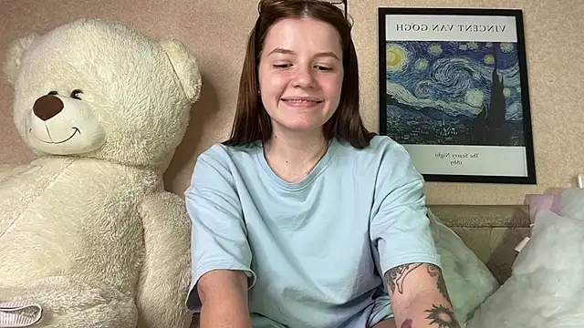 Snapshot of mia___mi chatting on 12.10.24 mia   mi online show from 12.10.24