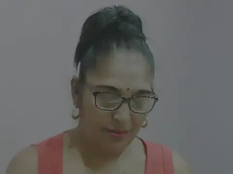 sexy69hotmum online show from 12.05.24