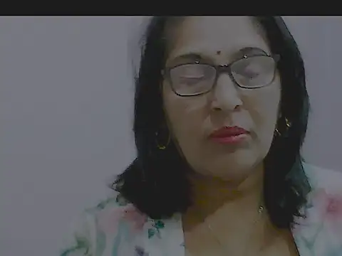sexy69hotmum online show from 02.25.25
