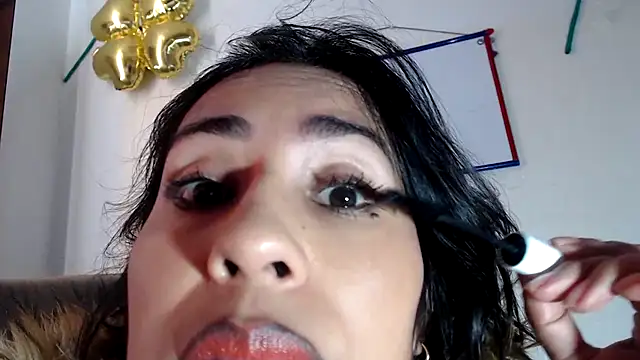 Snapshot of fantasty_nylon chatting on 10.10.25 fantasty nylon online show from 10.10.25