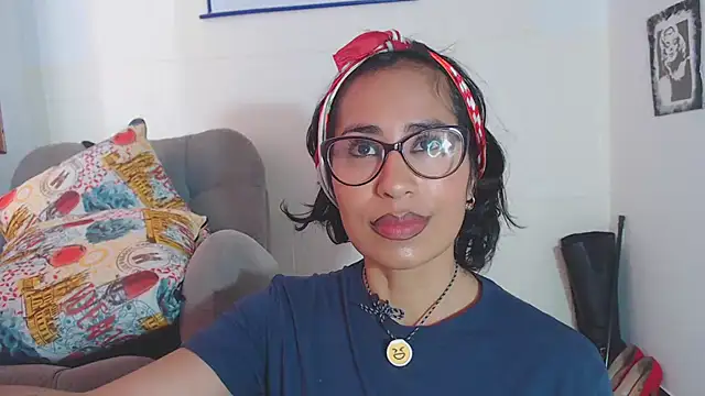 Snapshot of fantasty_nylon chatting on 10.11.25 fantasty nylon online show from 10.11.25