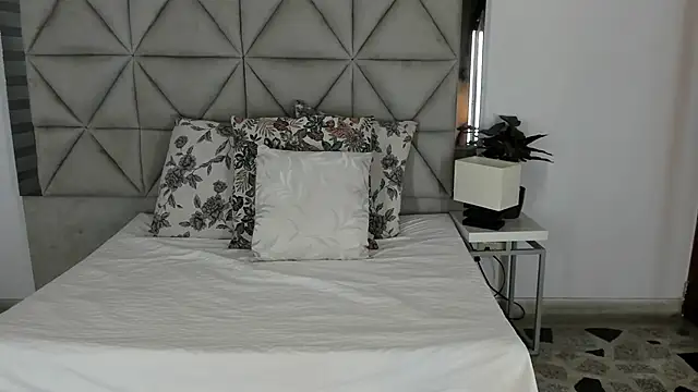 nina pons online show from 09.29.25