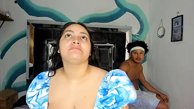 Snapshot of Hells_bells chatting on 10.07.25 Hells bells online show from 10.07.25