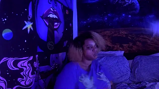 AutumnHart online show from 12.20.24