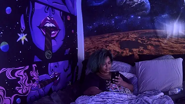 AutumnHart online show from 01.26.25