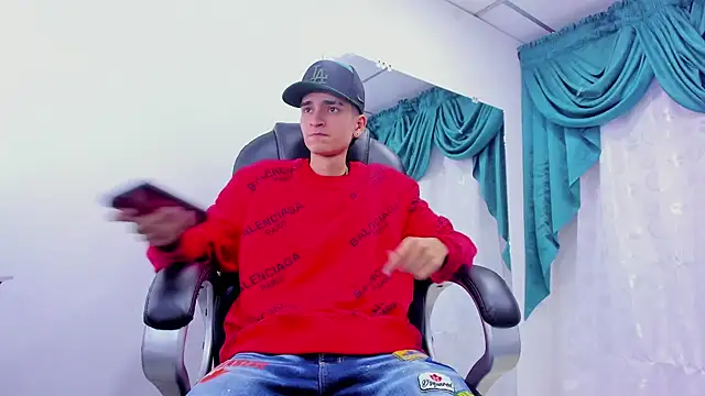 Ethan Booy online show from 12.21.24