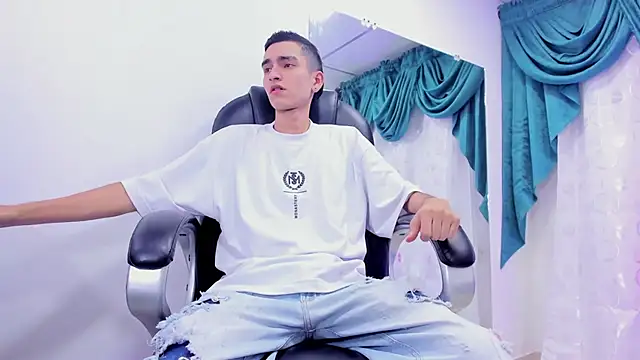 Ethan Booy online show from 01.15.25