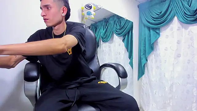 Ethan Booy online show from 02.14.25