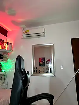 ZarahEvans online show from 11.25.25