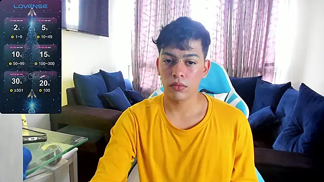 Snapshot of Franco_Rizzo_ chatting on 12.13.24 Franco Rizzo online show from 12.13.24