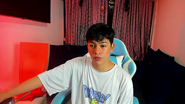 Snapshot of Franco_Rizzo_ chatting on 01.10.25 Franco Rizzo online show from 01.10.25