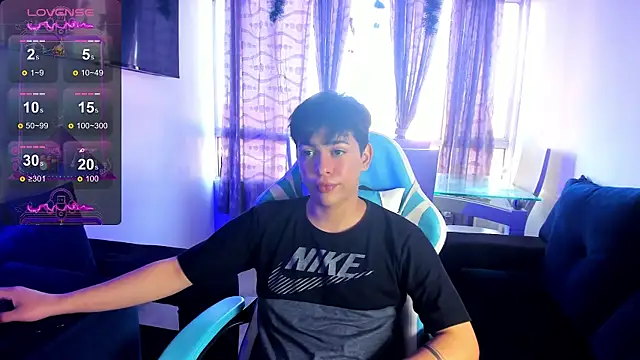 Snapshot of Franco_Rizzo_ chatting on 01.18.25 Franco Rizzo online show from 01.18.25