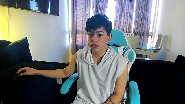 Snapshot of Franco_Rizzo_ chatting on 01.22.25 Franco Rizzo online show from 01.22.25